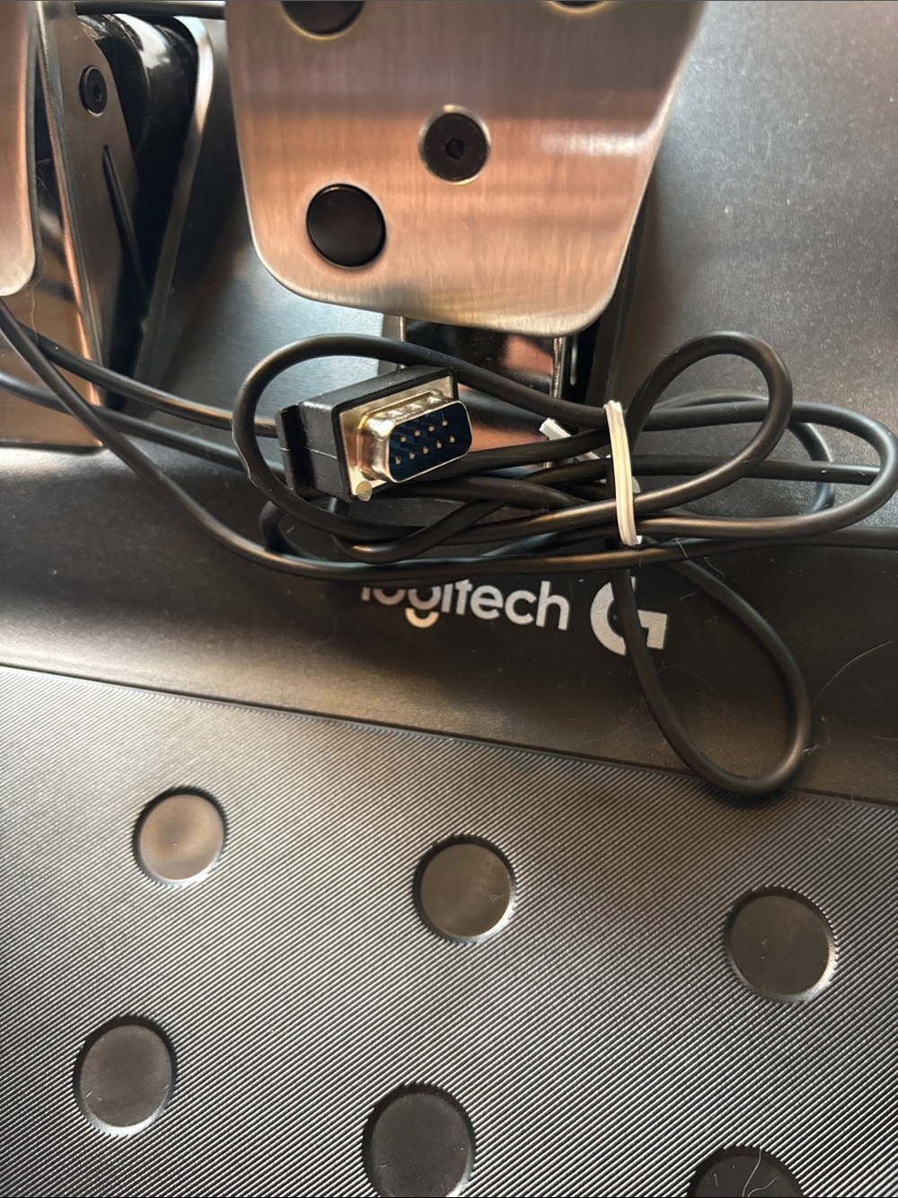 Logitech G29 Racing Pedals - Picture 3 of 4